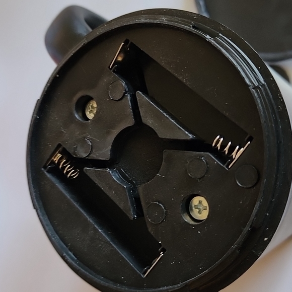 Self Stirring Mug - Picture 7 of 8